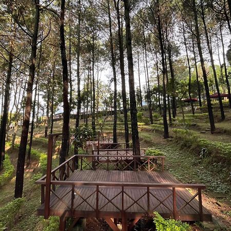 Alas Pacet By Twospaces, Mojokerto Extérieur photo