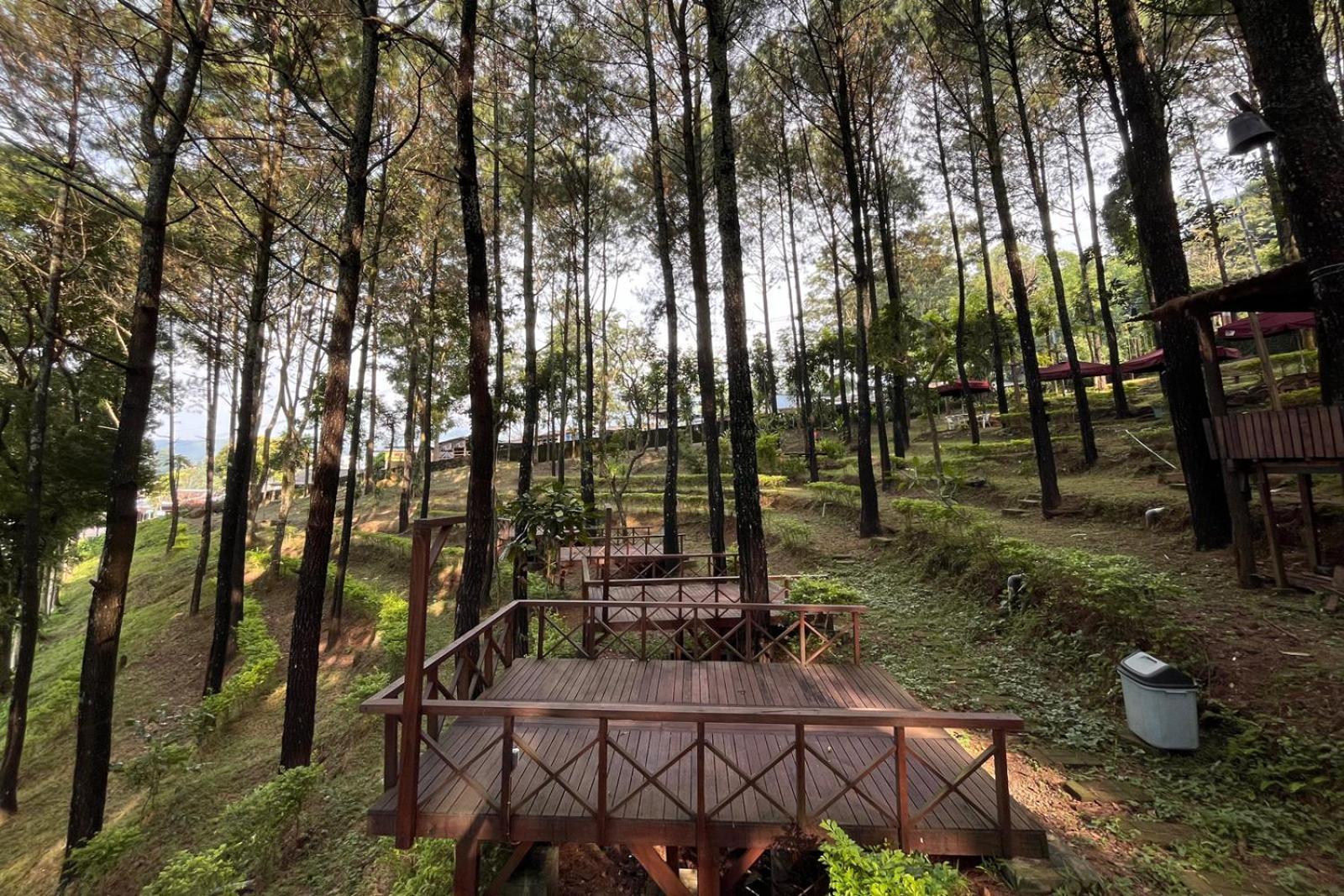 Alas Pacet By Twospaces, Mojokerto Extérieur photo