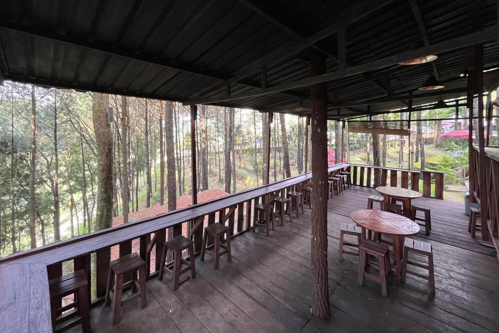 Alas Pacet By Twospaces, Mojokerto Extérieur photo